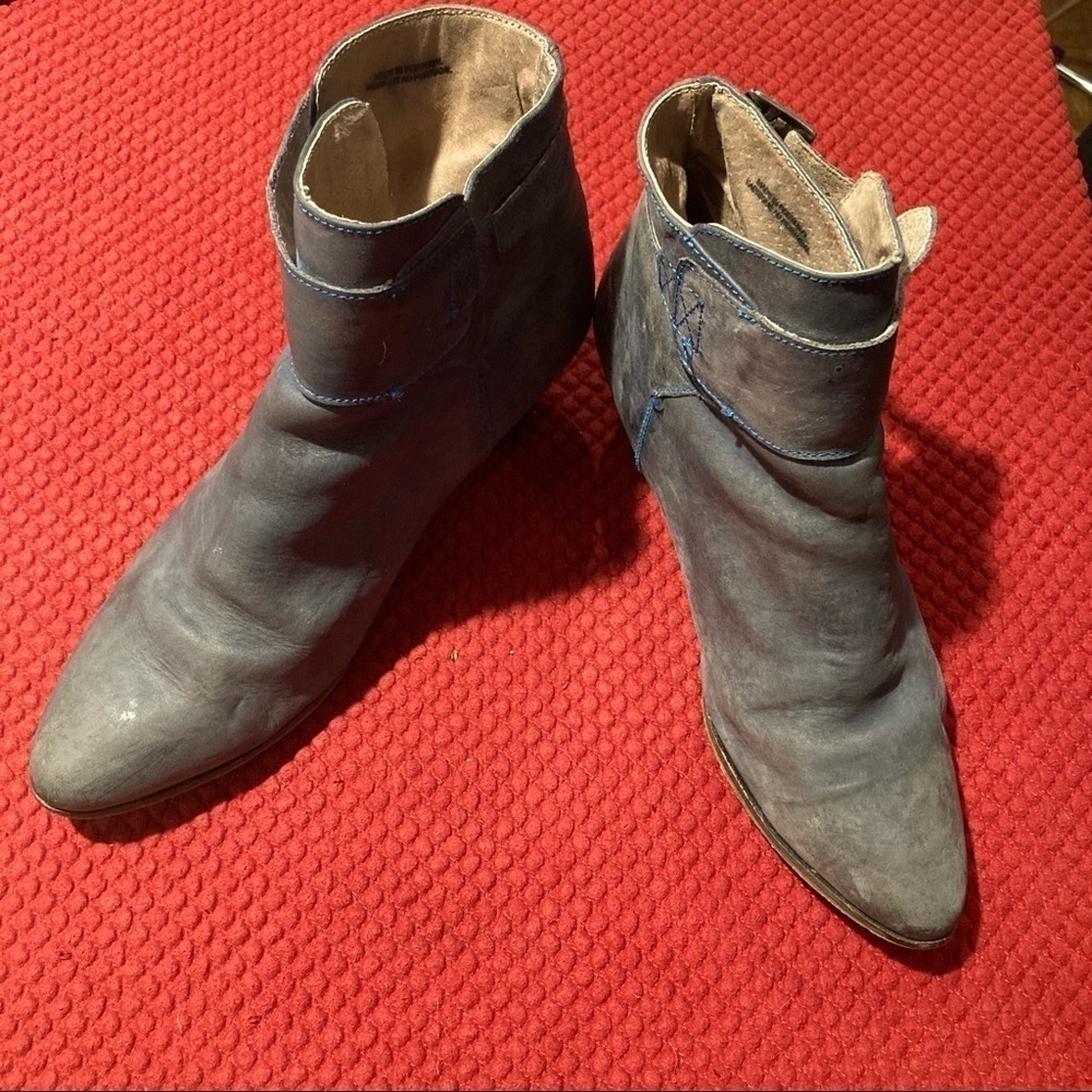 FREE PEOPLE Sz 40 Belleville Ankle Booties Side Buckle  Made in Portugal
